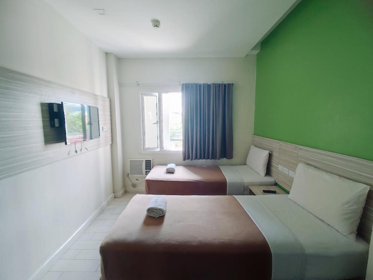 Westpoint Hotel Cebu Kültér fotó