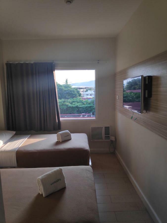 Westpoint Hotel Cebu Kültér fotó