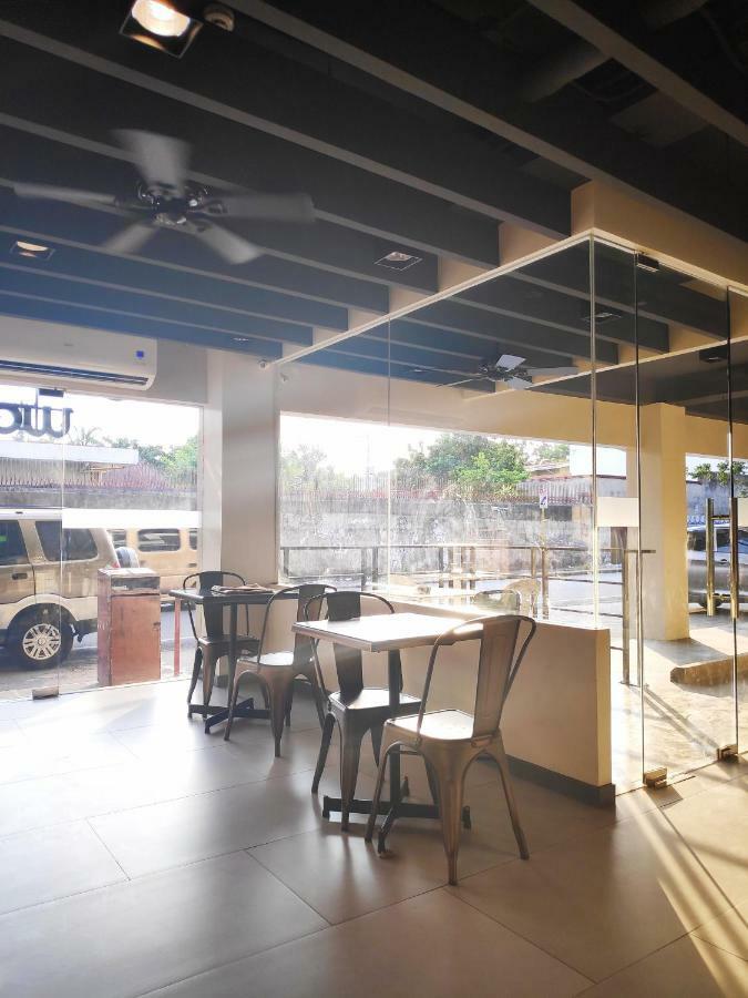 Westpoint Hotel Cebu Kültér fotó