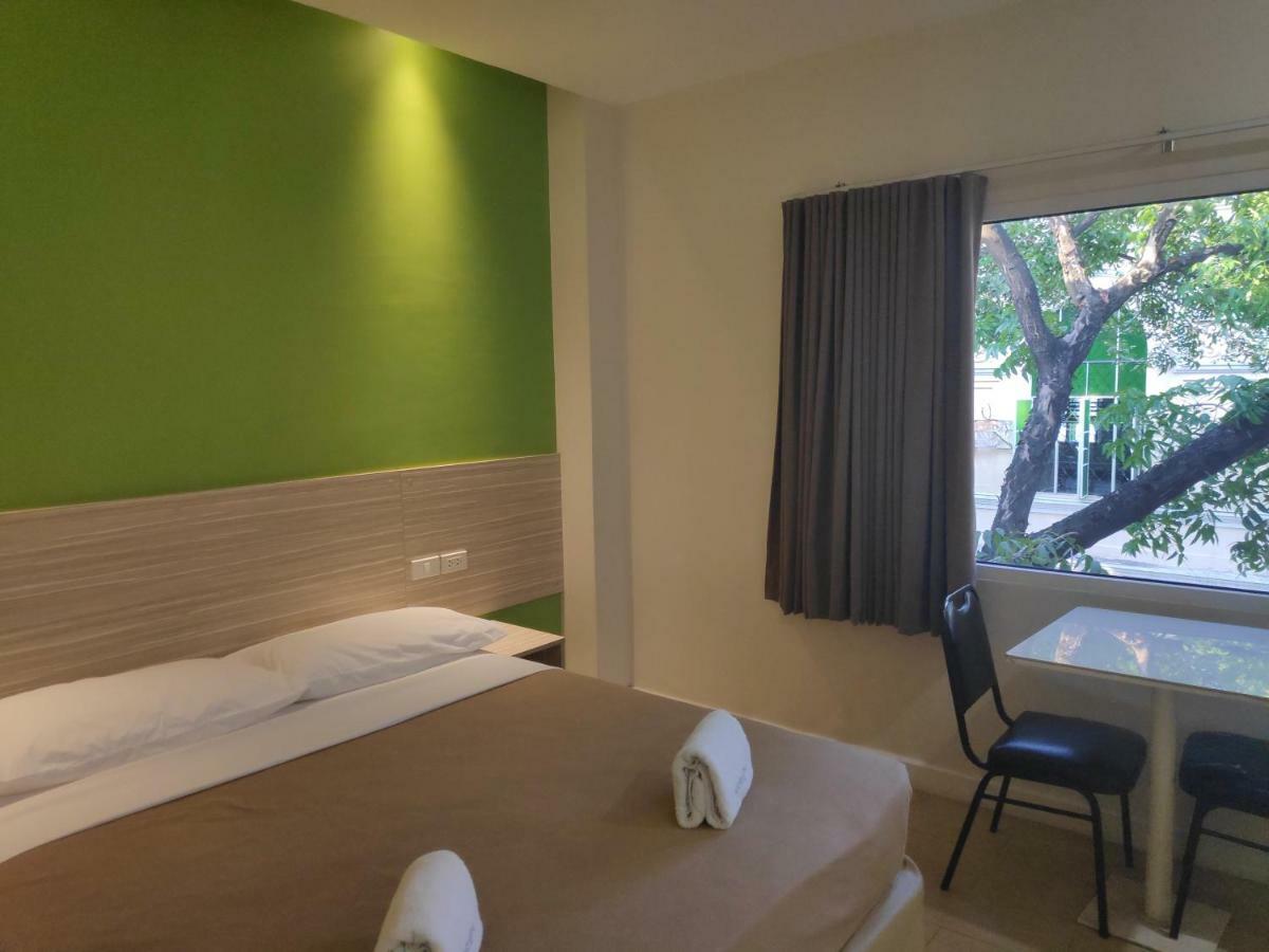 Westpoint Hotel Cebu Kültér fotó